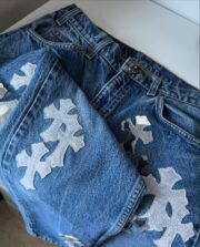 Chrome White starry leather paired with camouflage jeans - 图片 3