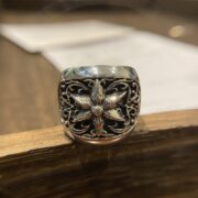 Large six-pointed star ring
