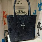 Medium Classic Tote Bag